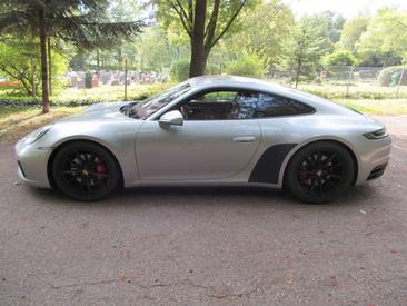 Porsche 911 Carrera 4S — photo 5
