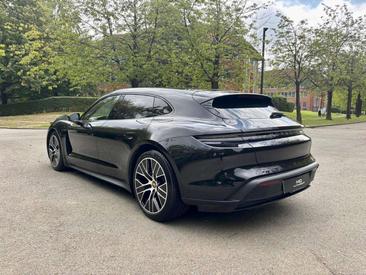 Porsche Taycan — photo 3