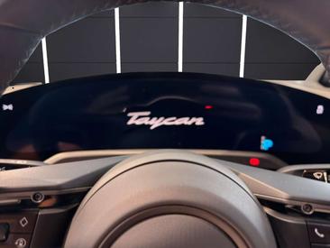 Porsche Taycan Turbo — photo 10