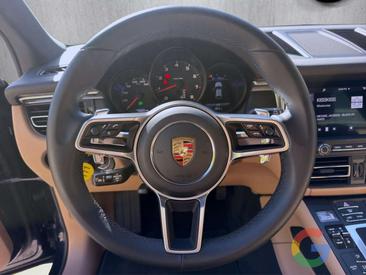 Porsche Macan — photo 8