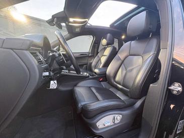 Porsche Macan I S — photo 11