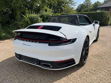 Porsche 911 Cabriolet Carrera — photo 4