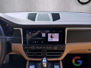 Porsche Macan — photo 10