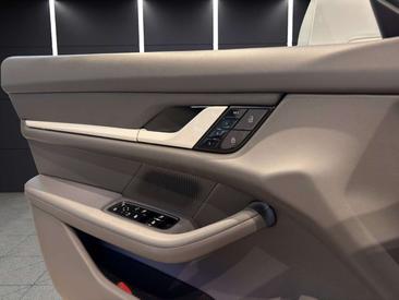 Porsche Taycan Turbo — photo 18