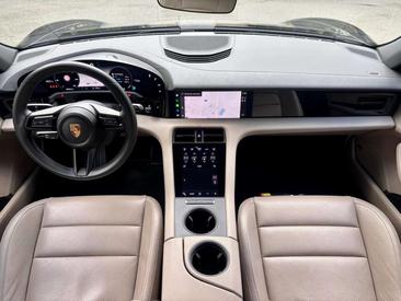 Porsche Taycan — photo 12