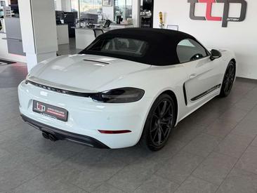 Porsche 718 Cabriolet Boxster — photo 6
