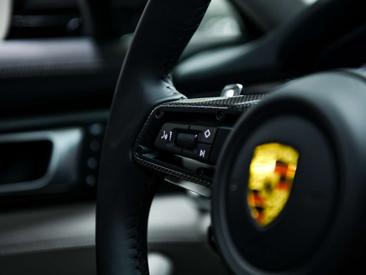 Porsche Panamera Sport Turismo 4S E-Hybrid — photo 34