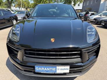 Porsche Macan — photo 8