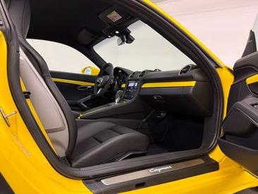 Porsche 718 Cayman — photo 12