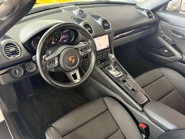 Porsche 718 Cabriolet Boxster — photo 12