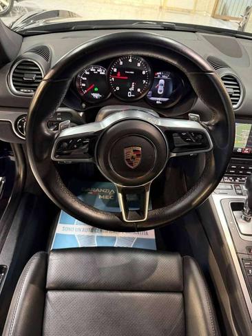 Porsche 718 Cayman — photo 12