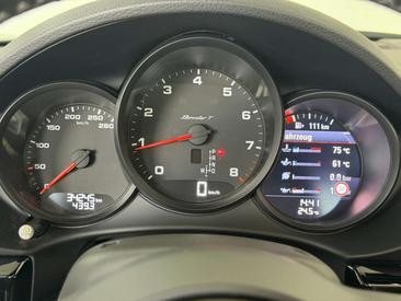 Porsche 718 Cabriolet Boxster — photo 18