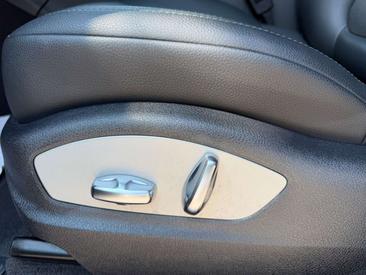 Porsche Macan — photo 17