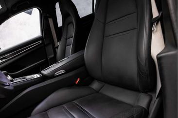 Porsche Panamera Turbo S E-Hybrid — photo 28