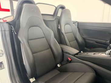 Porsche 718 Cabriolet Boxster — photo 23
