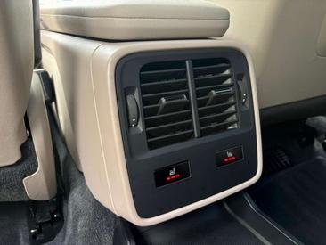 Porsche Taycan — photo 29