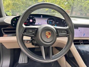 Porsche Taycan — photo 30