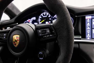 Porsche Panamera Turbo S E-Hybrid — photo 38