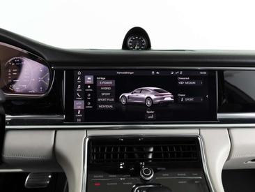 Porsche Panamera 4S E-Hybrid — photo 13