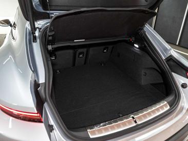 Porsche Taycan — photo 48