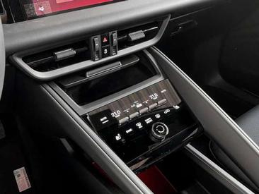 Porsche Macan I Electric — photo 27