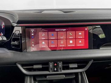 Porsche Macan I Electric — photo 34
