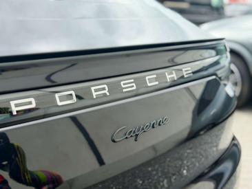 Porsche Cayenne III — photo 15