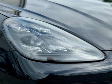 Porsche Cayenne III — photo 16
