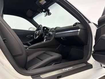 Porsche 718 Cayman — photo 14