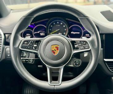 Porsche Cayenne III — photo 27