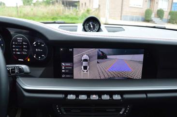 Porsche 911 Carrera 4S — photo 17