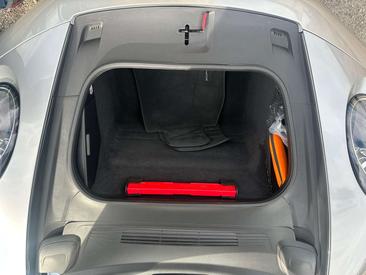 Porsche 911 Carrera 4S — photo 14