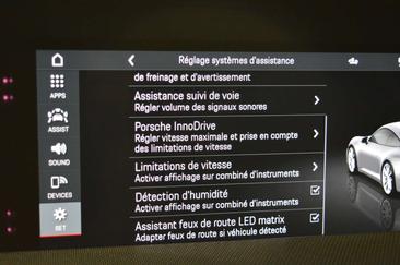 Porsche 911 Carrera 4S — photo 23