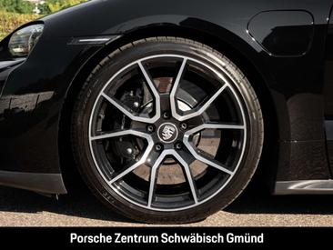 Porsche Taycan Turbo — photo 17