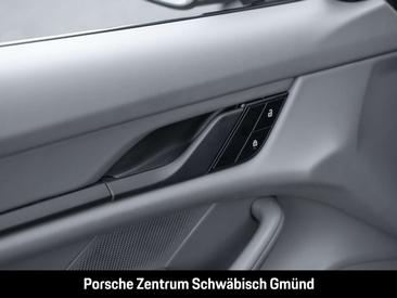 Porsche Taycan Turbo — photo 22