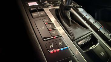 Porsche Macan Electrique Turbo — photo 23
