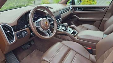 Porsche Cayenne III — photo 7