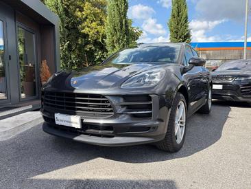 Porsche Macan — photo 2