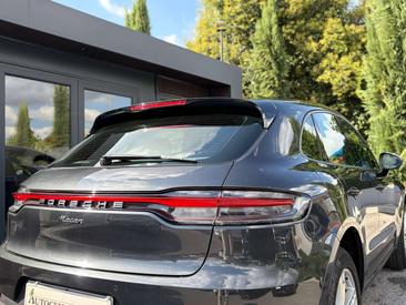 Porsche Macan — photo 6