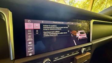 Porsche Macan Electrique Turbo — photo 41