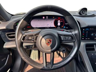 Porsche Taycan 4S — photo 11
