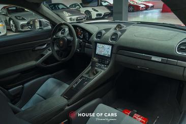 Porsche 718 GT4 RS Weissach Package — photo 17