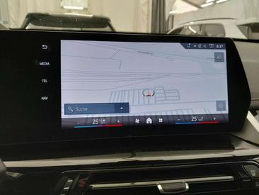 BMW IX1 XDrive30 — photo 8