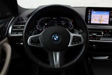 BMW X3 XDrive30d — photo 2