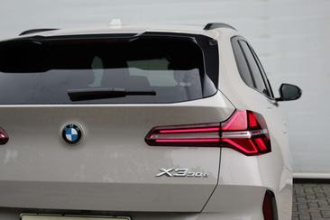 BMW X3 30e XDrive — photo 12