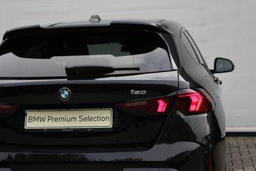 BMW Série 1 Berline 120i — photo 15