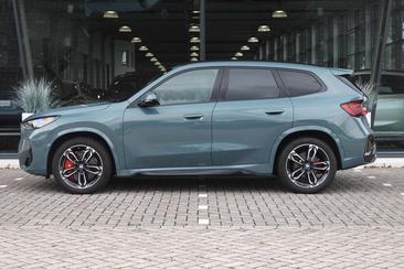 BMW IX1 EDrive20 — photo 4