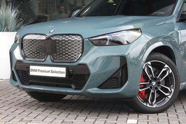BMW IX1 EDrive20 — photo 5