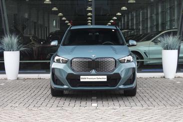 BMW IX1 EDrive20 — photo 7