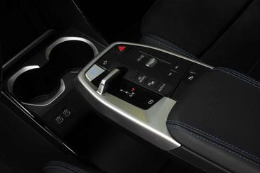 BMW IX1 EDrive20 — photo 11